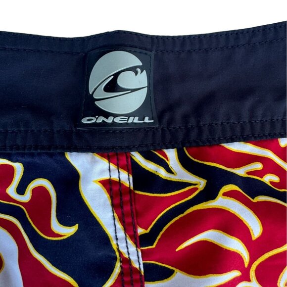 O'Neill Mens Sz  28.5 Waist Red Black Hawaiian Tribal Pattern Drawstring Logo - Picture 10 of 10